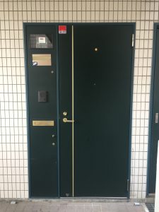 コート日吉 5102_玄関ドア