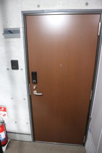 hatago 401_玄関扉