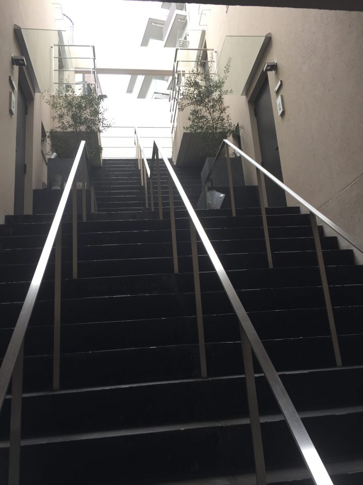 レグノ・コラージュ_共用階段