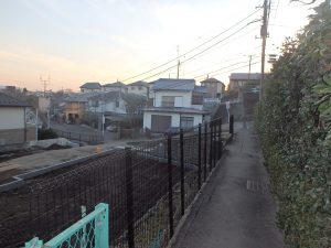 ヒルトップワレリ_駅からのアプローチ07