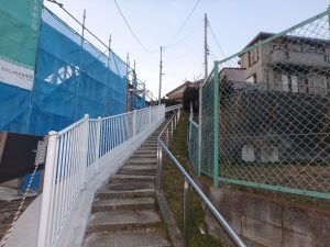 ヒルトップワレリ_駅からのアプローチ04