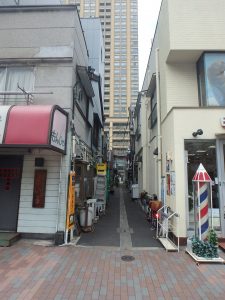 月島DEN NAGAYA IV_路地アプローチ