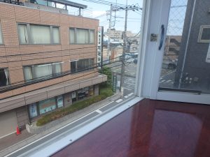 飯田ビル301号室_出窓02